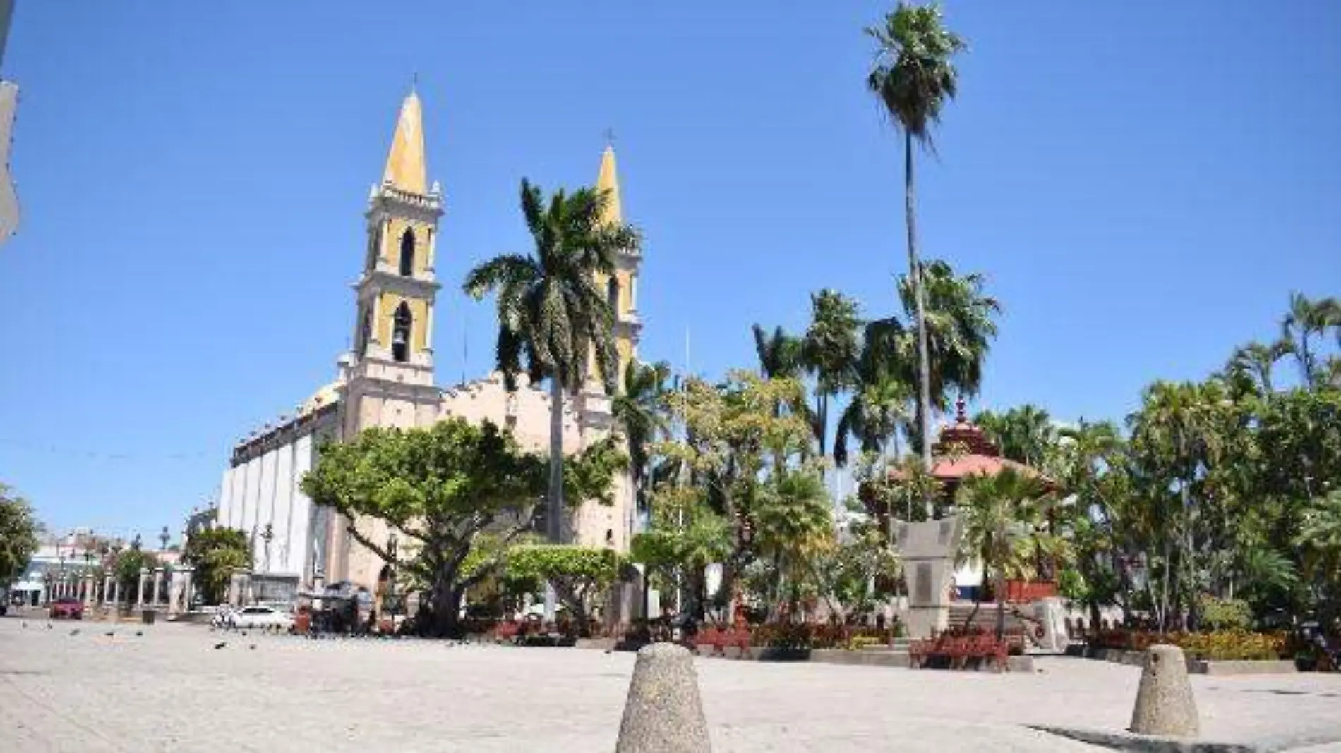 PLAZA UNO